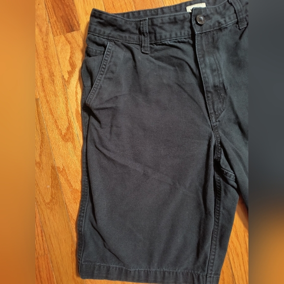 Vans black cargo shorts, waist 32" - Picture 2 of 10